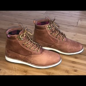 vans brown boots